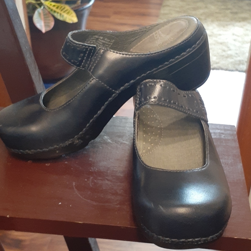 Women shoes